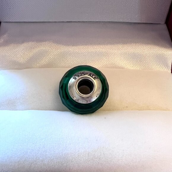 Pandora Emerald Green Faceted Murano Charm w/ .925 Sterling - Picture 3 of 5